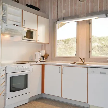 Lovely Home In Hvide Sande With Sauna * Bjerregård